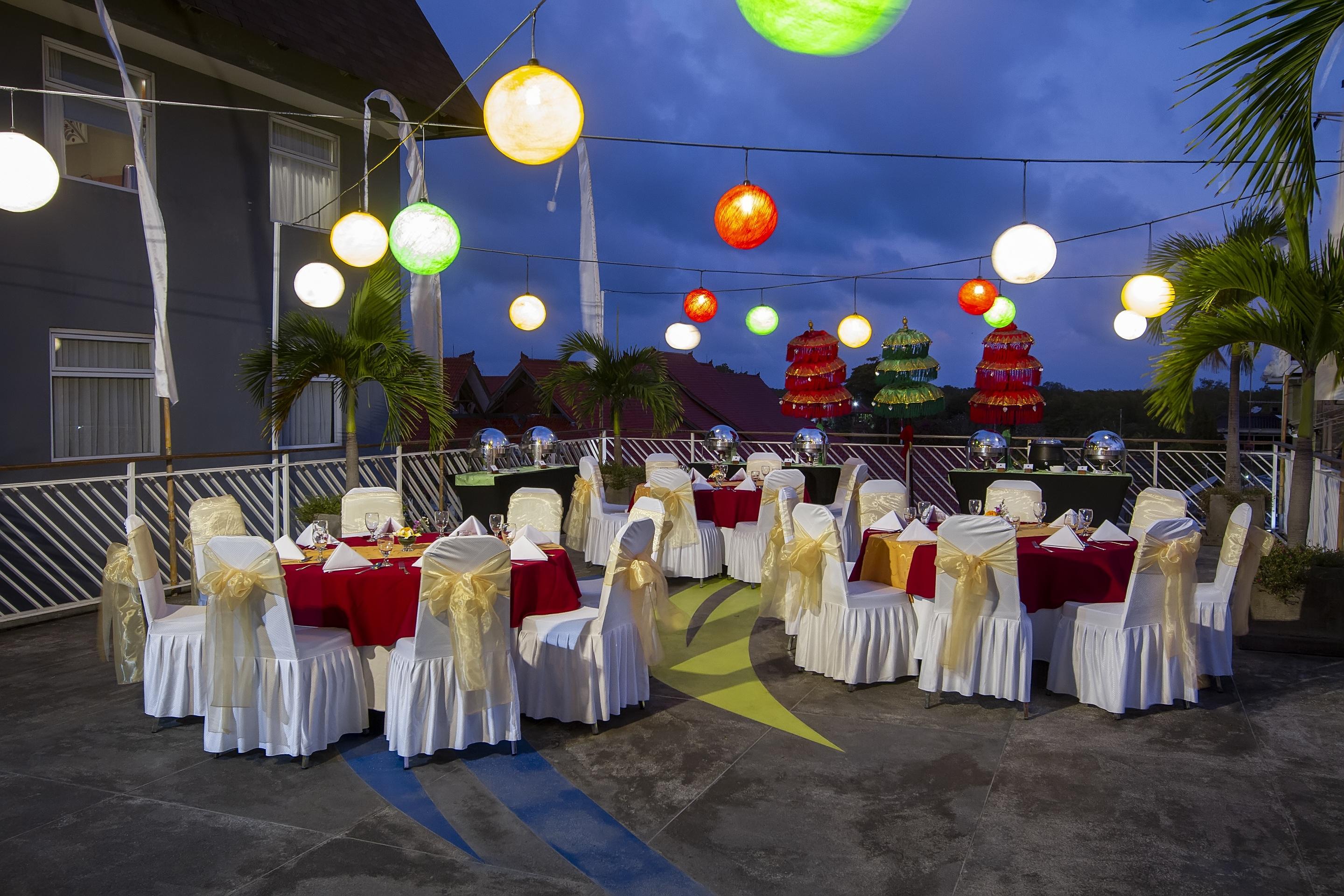 Primebiz Hotel Kuta Kuta  Ngoại thất bức ảnh