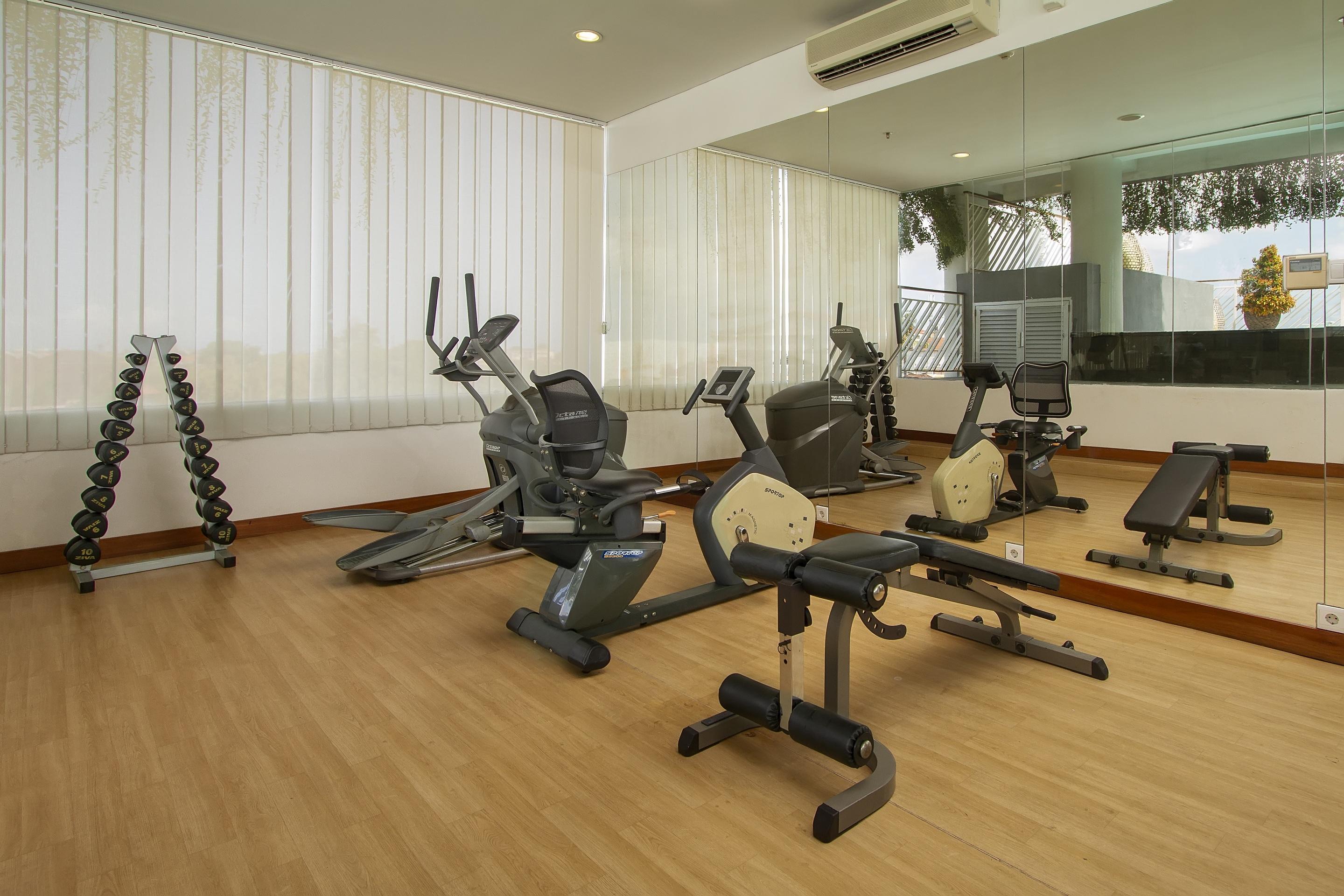 Primebiz Hotel Kuta Kuta  Ngoại thất bức ảnh