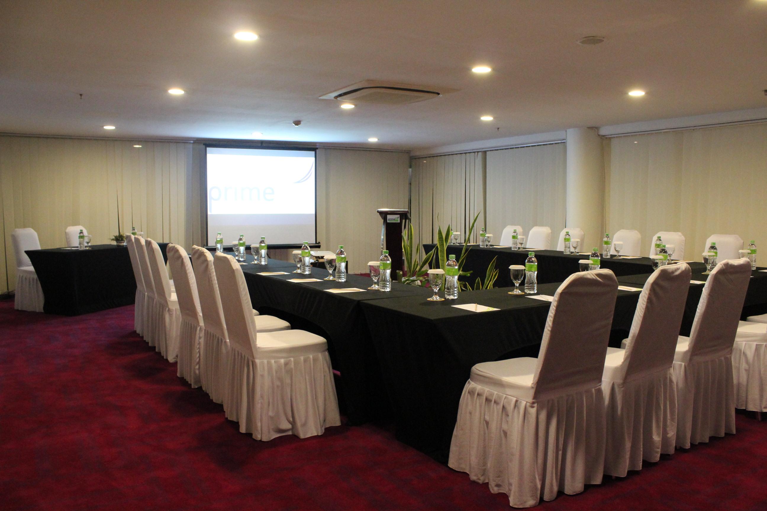 Primebiz Hotel Kuta Kuta  Ngoại thất bức ảnh