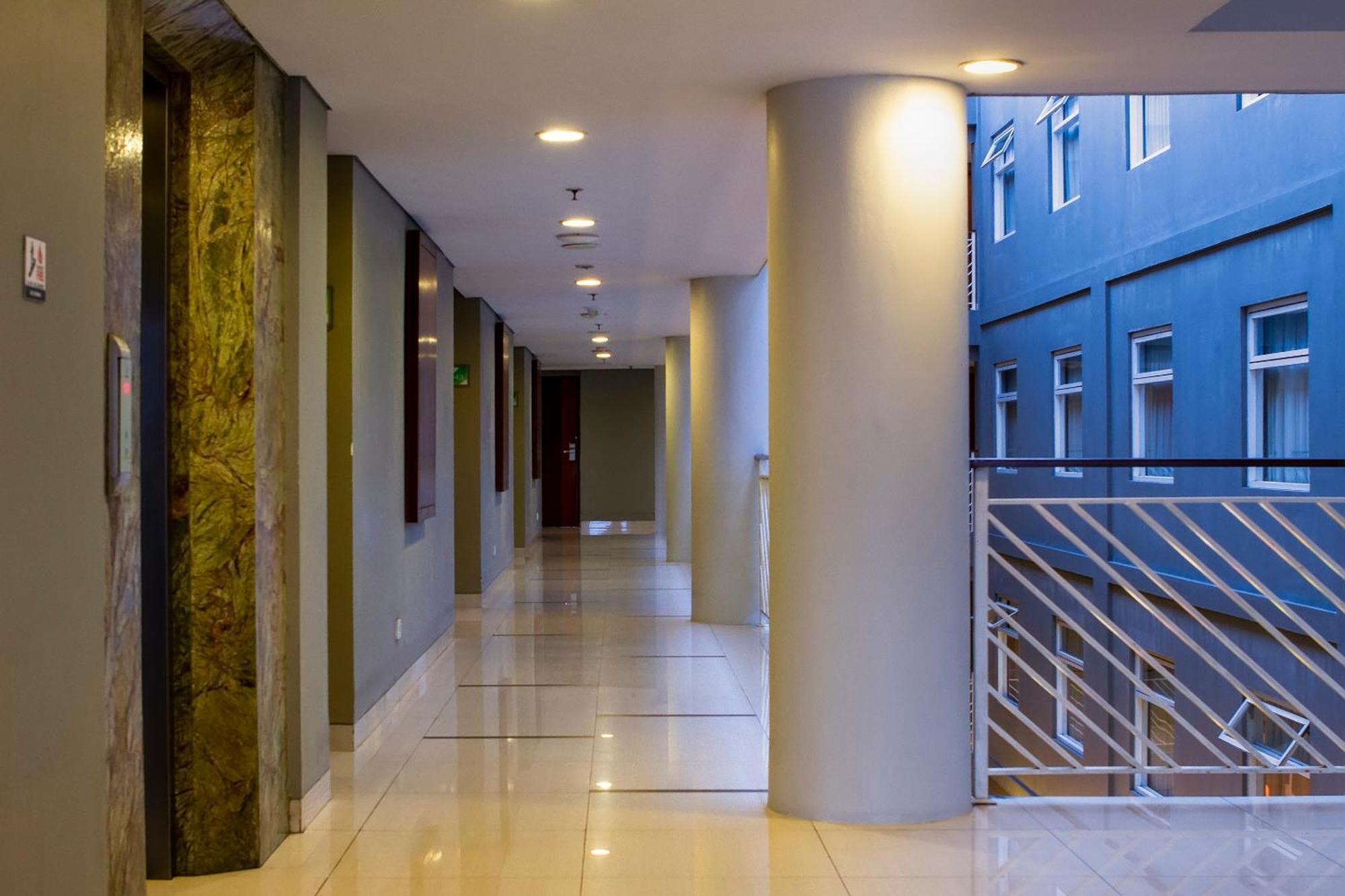 Primebiz Hotel Kuta Kuta  Ngoại thất bức ảnh
