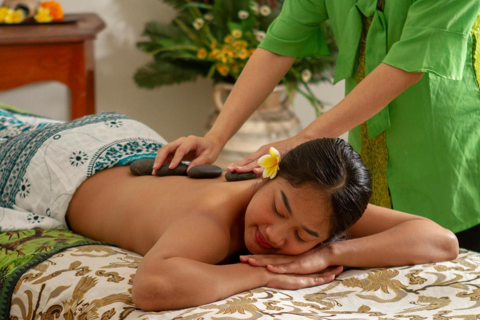 Primebiz Hotel Kuta Kuta  Ngoại thất bức ảnh